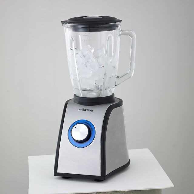 Best Quiet Blender 2020 [Silent Way to Make & Enjoy Smoothies]